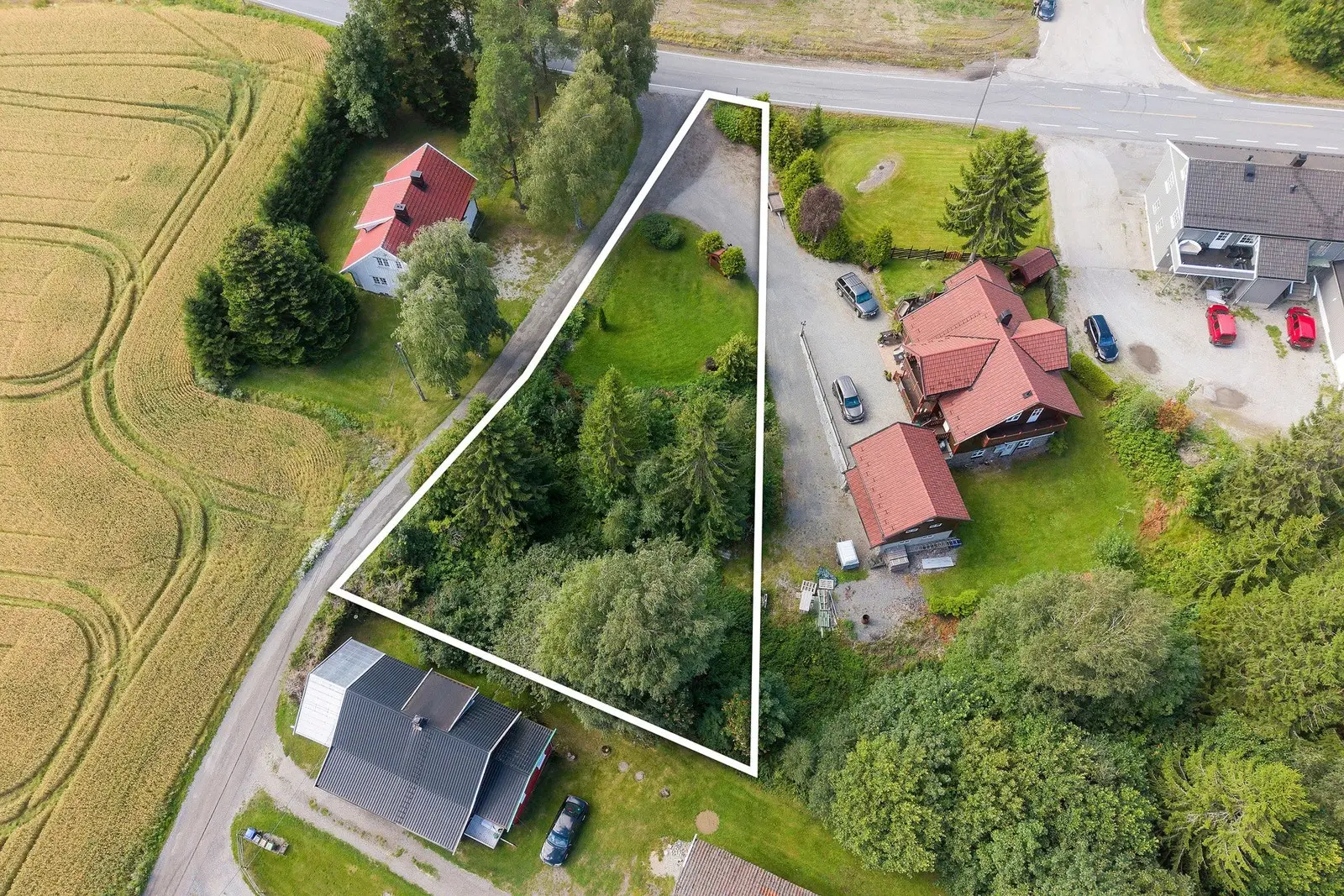 Skissen viser omtrentlige grenser. Grenser vil vise nøyaktig i vedlegg til salgsoppgave