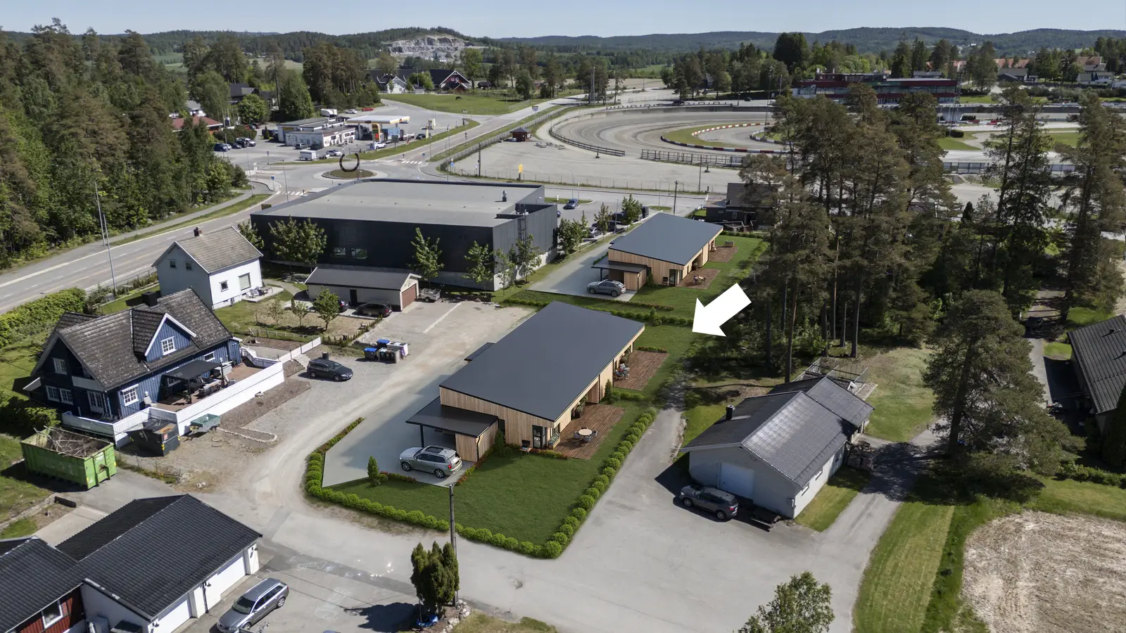 Velkommen til Barkerudveien 6 og 8!
Bildene er illustrasjoner og avvik kan forekomme.